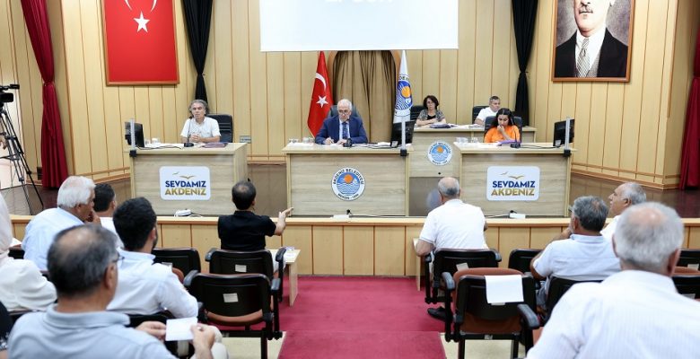 AKDENİZ’DE MUHALİF MECLİS ÜYELERİNDEN KUR’AN KURSUNA RET