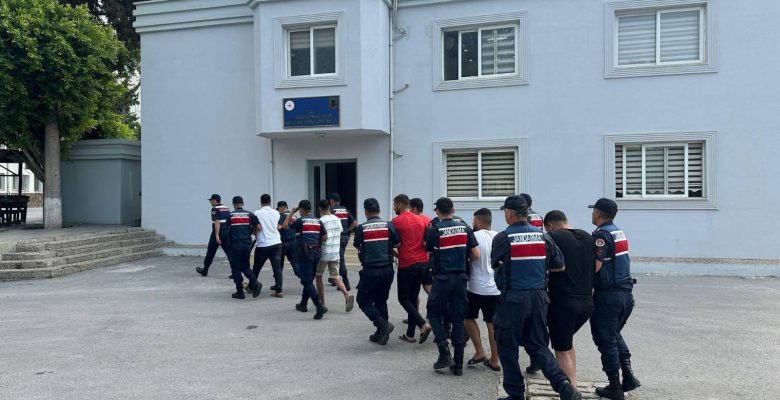 JANDARMADAN CİNAYET ŞÜPHELİLERİNE OPERASYON; 10 TUTUKLU