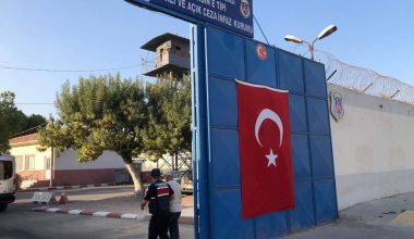 JANDARMA 16 YILDIR ARANAN CİNAYET ŞÜPHELİSİNİ YAKALADI