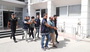 Göçmen kaçakçılarına operasyon