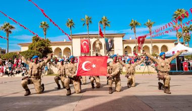 CUMHURİYETİMİZİN 100. YIL DÖNÜMÜ MERSİN’DE COŞKUYLA KUTLANDI