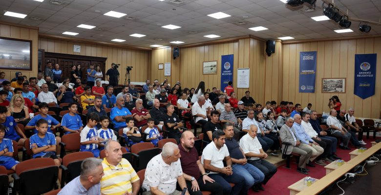 AKDENİZ BELEDİYESİ’NDEN AMATÖR SPORA “CAN SUYU”