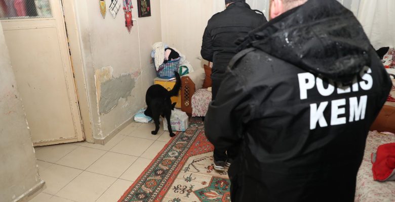 MERSİN EMNİYETİ TORBACILARA NEFES ALDIRMIYOR