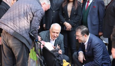 Başkan Gültak ve Serdar Soydan, Kuvayi Milliye Caddesi esnafıyla buluştu