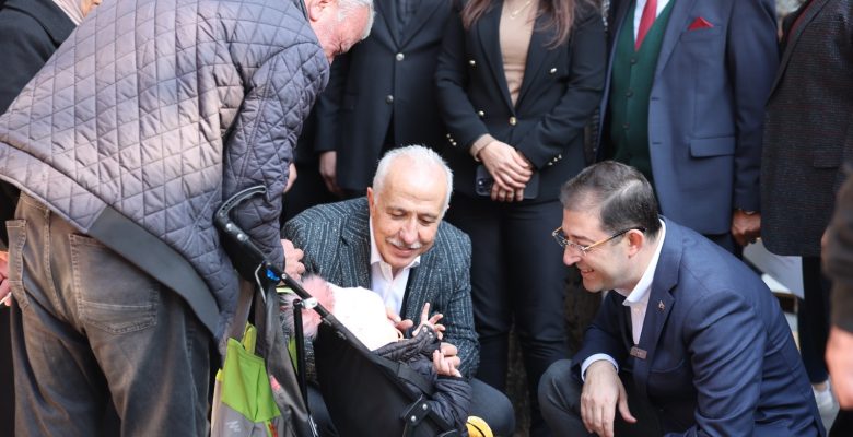 Başkan Gültak ve Serdar Soydan, Kuvayi Milliye Caddesi esnafıyla buluştu