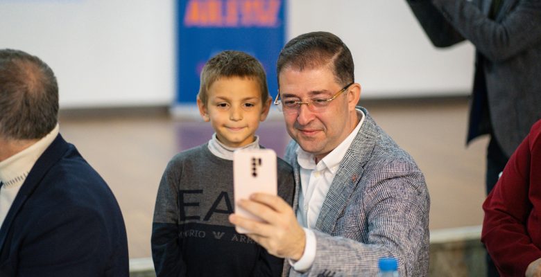 Serdar Soydan: “Ne Sosyal Yardımlar Azalacak Ne de Kafeler Kapanacak”