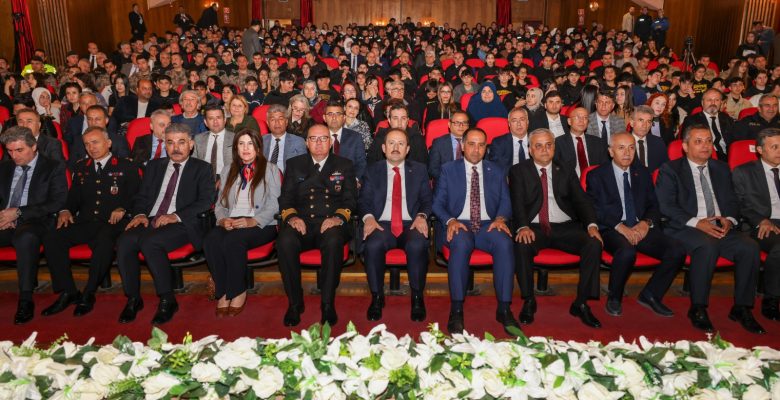 İSTİKLAL MARŞIMIZIN KABULÜ VE MEHMET AKİF ERSOY’U ANMA GÜNÜ” PROGRAMI DÜZENLENDİ