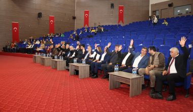 TOROSLAR BELEDİYE MECLİSİ, DÖNEMİN SON TOPLANTISINI YAPTI