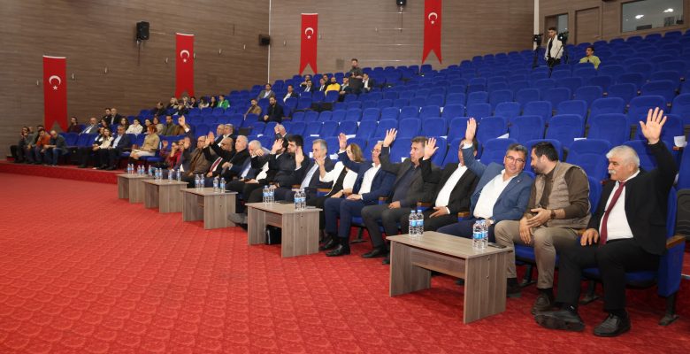 TOROSLAR BELEDİYE MECLİSİ, DÖNEMİN SON TOPLANTISINI YAPTI
