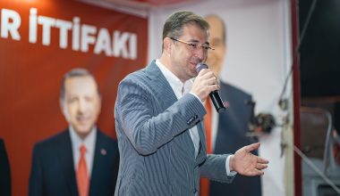 Serdar Soydan: “Kiraya Milyonlarca lira harcayan Belediye mi kira yardımı yapacak?”