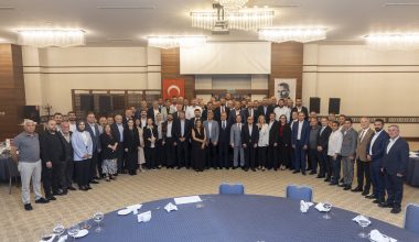 Başkan Seçer, ilçe belediye başkanları ve Meclis üyeleri ile bir araya geldi