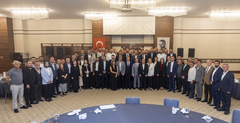 Başkan Seçer, ilçe belediye başkanları ve Meclis üyeleri ile bir araya geldi