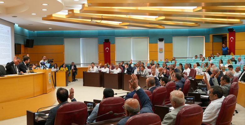 ALİ BOLTAÇ:“HER TARAFTA BORÇ VAR”