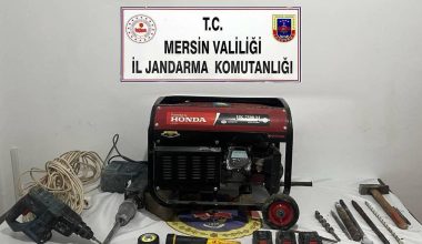 DEFİNE ARAYAN ŞAHISLAR JANDARMAYA YAKALANDI