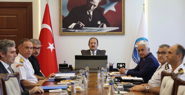 Son bir haftada aranan 867 şahıs yakalandı