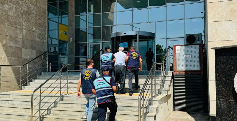 ANIZ YAKAN ŞAHISLAR JANDARMA TARAFINDAN YAKALANDI