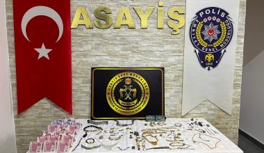 Apartman görevlisi hırsız, ziynet eşyası ve dövizle yakalandı