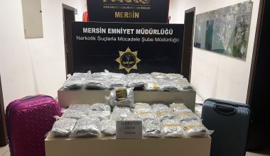 MERSİN’DE 33 KG ESRAR YAKALANDI