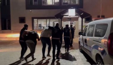 Ruhsatsız Silah ve Uyuşturucu Yakalandı