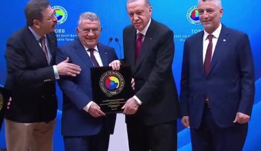 Borsa Başkanı Özdemir’e Şeref Belgesi