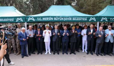 Vali Toros, Şehitliği ziyaret etti