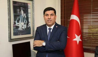 Özdamar:”Ülkemizi geleceğe taşımak hepimizin asli görevidir”