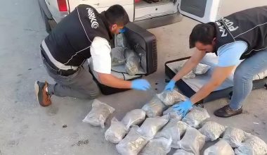 Yolcu Minibüsünde 35 Kilogram Skunk Ele Geçirildi